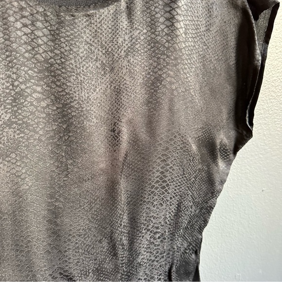 Chelsea and walker black silk croc flow top - Picture 2 of 7